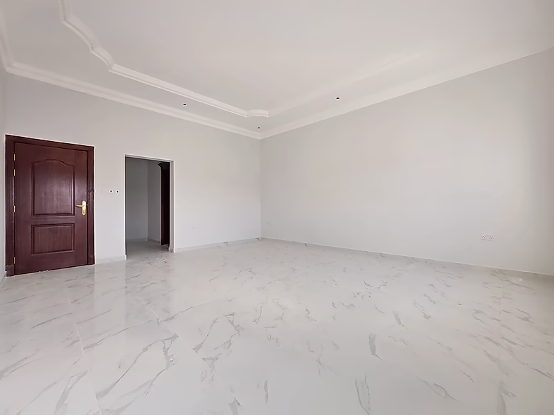 فيلا فاخرة جديدة للبيع في السخامة – جاهزة للسكن - Photo 7