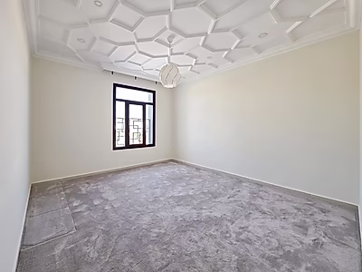 SPACIOUS LUXURY VILLA FOR SALE IN AL SAKHAMA - IDEAL FOR LARGE FAMILIES