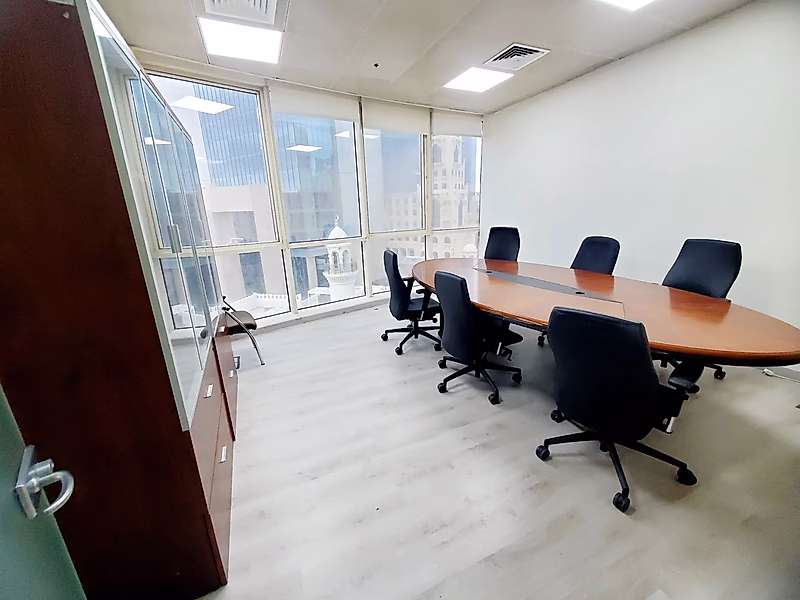 فضل عرض في ويست باي - إطلالات بحرية، مساحة واسعة، وموقع متميز - Photo 5