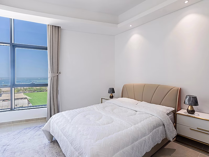 Sophisticated 2BR with Cityscape Views - Photo 6