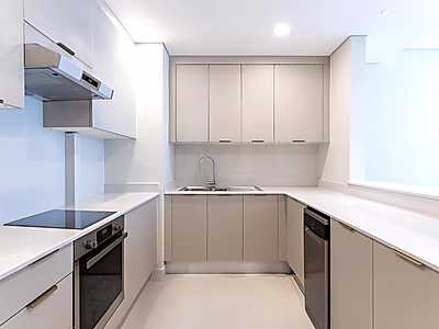 BRAND NEW 2 BEDROOM APARTMENT | TENANTED | MARINA