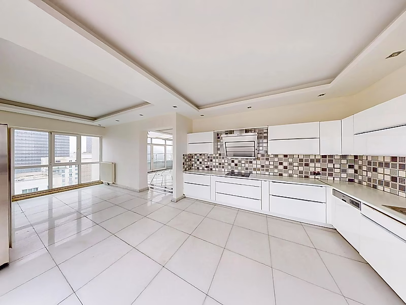 Luxury Penthouse in Istanbul – Ideal for Families & Smart Investors - Photo 3