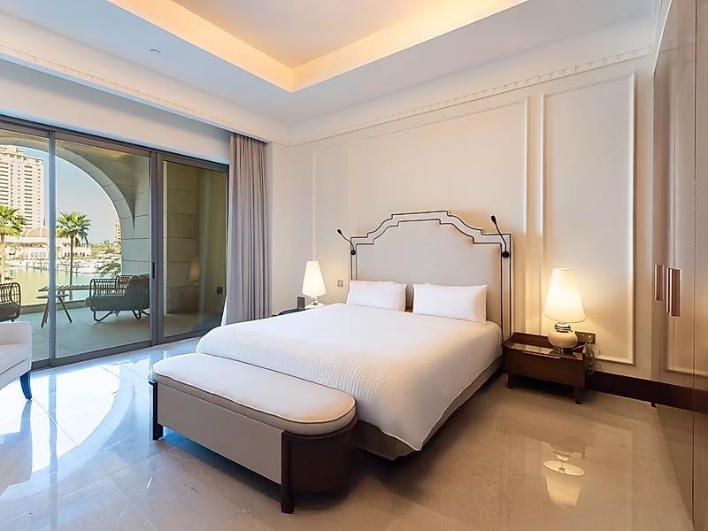 CHIC 1-BEDROOM HOTEL APARTMENT | EXCEPTIONAL VALUE IN THE PEARL - Photo 4