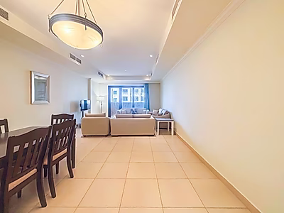 غرفة وصالة مودرن | مساحة كبيرة | مفروشة بالكامل | The Pearl-Qatar