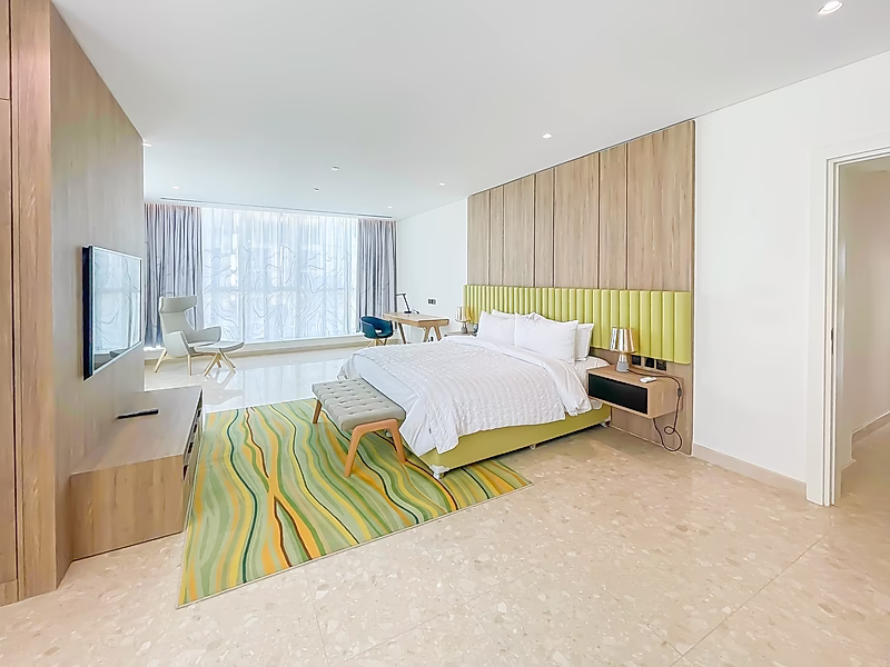 BILLS INCLUDED | FULLY SERVICED | 2+MAID PENTHOUSE - Photo 2