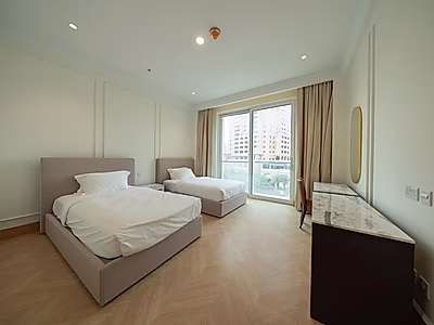LUXURIOUS 2 BEDROOMS + MAID - PEARL QATAR