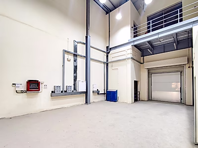 FULLY EQUIPPED COLD STORAGE IN A PRIME LOCATION