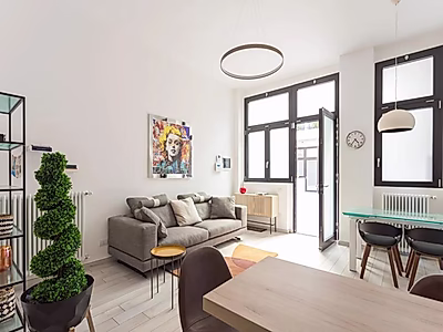 380,000 euros Stylish Ground-Floor Designer Apartment with Private Courtyard Access – City Life Area, Milan