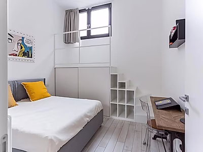 380,000 euros Stylish Ground-Floor Designer Apartment with Private Courtyard Access – City Life Area, Milan
