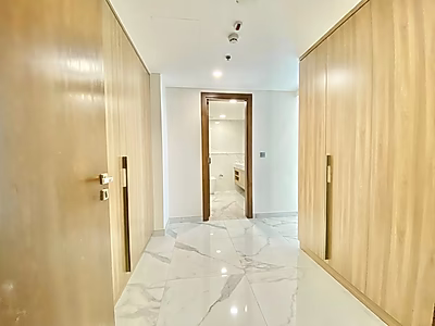 Chic 2BR Retreat | Full Sea View