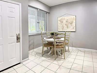 Luxury 2BR Condo in Lely Resort, Naples – Golf Access & 15 Min to the Beach | Ideal Investment or Vacation Home