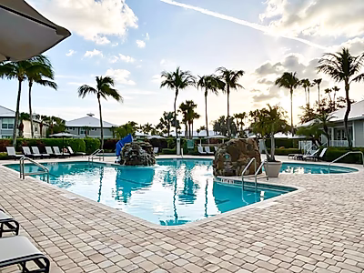 Luxury 2BR Condo in Lely Resort, Naples – Golf Access & 15 Min to the Beach | Ideal Investment or Vacation Home