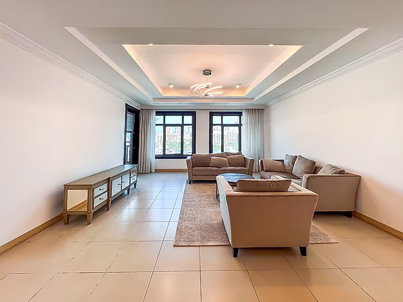 BILLS INCLUDED | MARINA VIEW | 2BR TOWNHOUSE - Photo 3