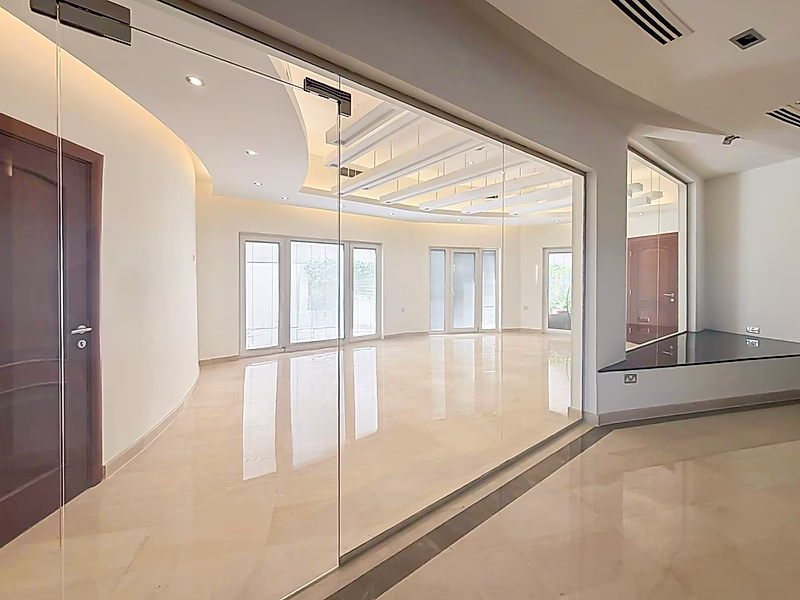 EXCEPTIONAL COMMERCIAL VILLA | 8+ Bedroom with Premium Finishes - Photo 9