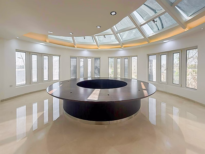 EXCEPTIONAL COMMERCIAL VILLA | 8+ Bedroom with Premium Finishes - Photo 14