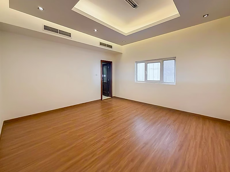 EXCEPTIONAL COMMERCIAL VILLA | 8+ Bedroom with Premium Finishes - Photo 16
