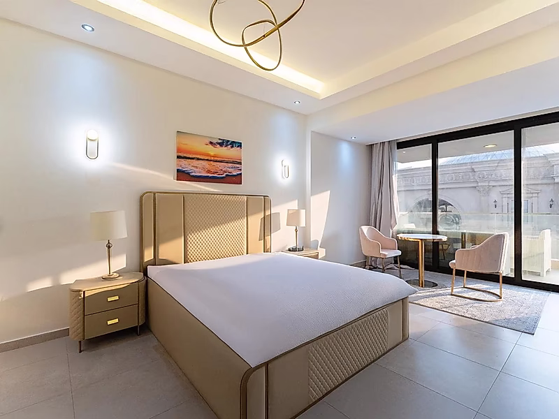 SOPHISTICATED 1-BEDROOM APARTMENT WITH MODERN FLAIR - Photo 4