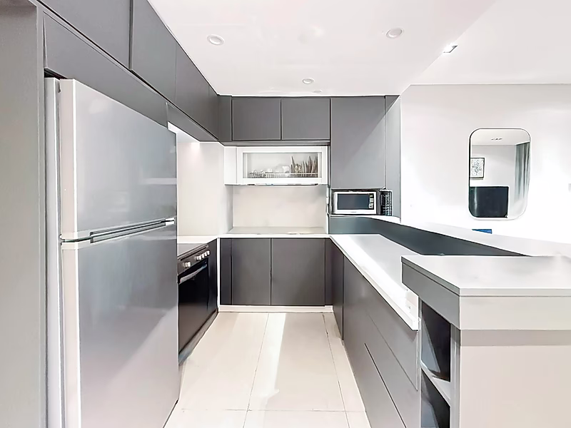 STUNNING 1-BR WITH SUNSET VIEW | PRIME MARINA LUSAIL | BEST INVESTMENT DEAL - Photo 10