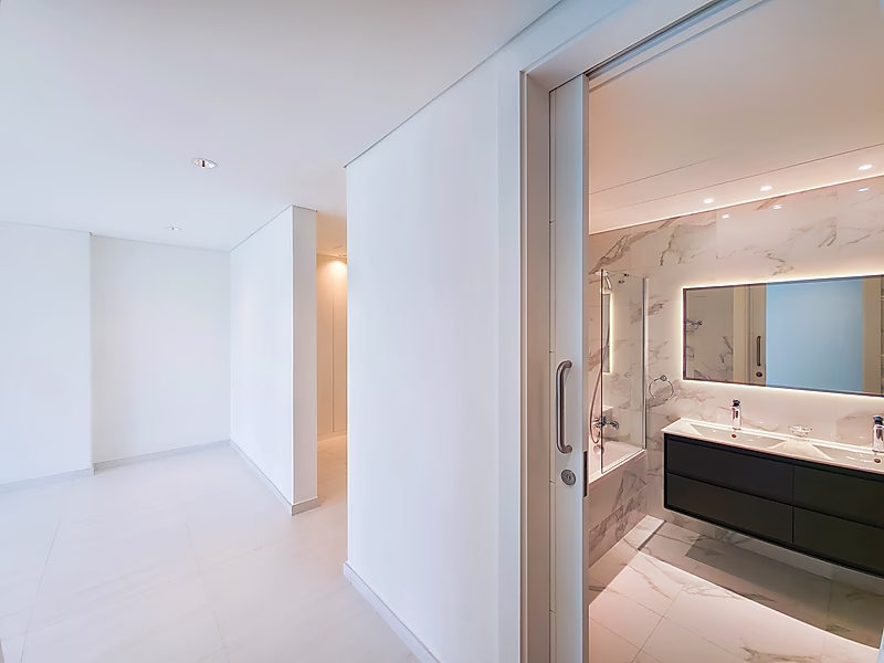 EXCLUSIVE 3 + MAID APARTMENT WITH SCENIC VIEW - Photo 8