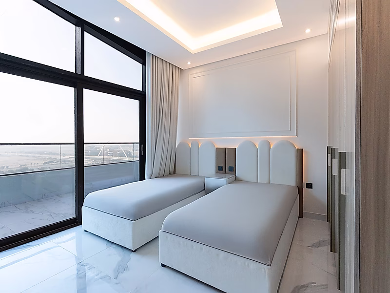 Luxury 2BR Oasis with Exquisite Finishes - Photo 5