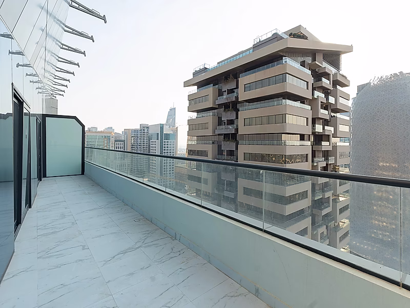 Luxury 2BR Oasis with Exquisite Finishes - Photo 6