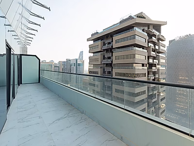 Luxury 2BR Oasis with Exquisite Finishes