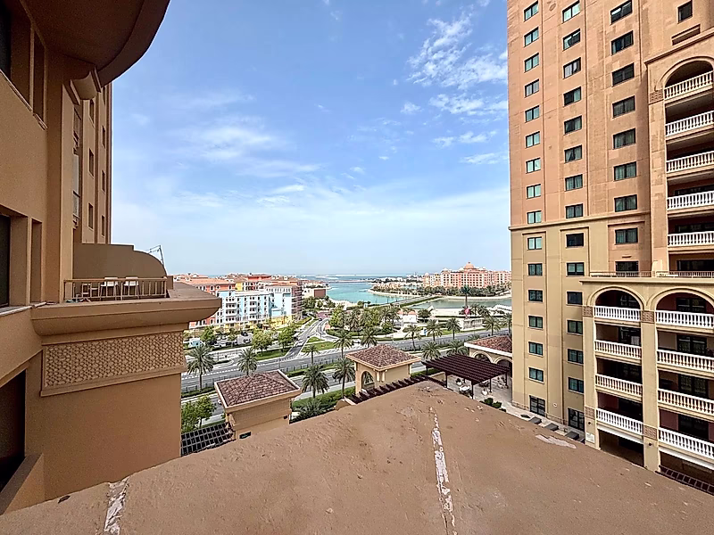 SPACIOUS STUDIO WITH HUGE TERRACE & STUNNING VIEW - Photo 11