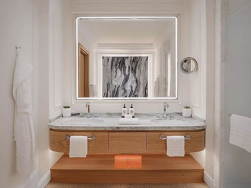 Luxury 2BR + Maid | Four Seasons Residence The Pearl | Beachfront | Ideal Investment & Holiday Home - Photo 4