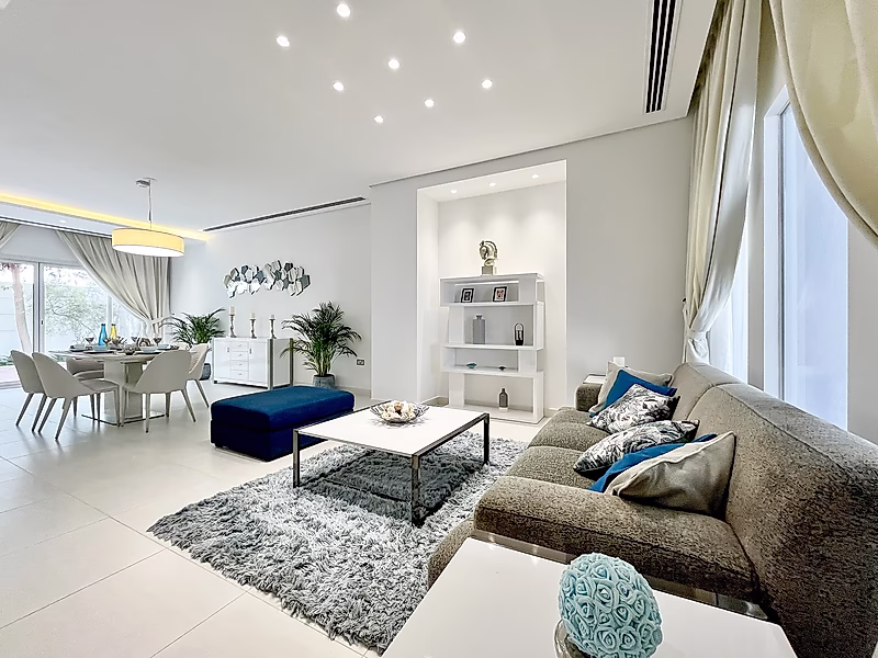 LUXURIOUS 5-BEDROOM VILLA | ASPIRE ZONE! - Photo 3