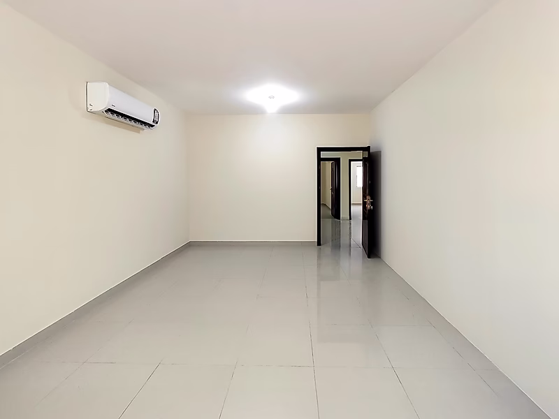 CHARMING DUPLEX 4BR + MAID | UMM AL AMAD - Photo 3