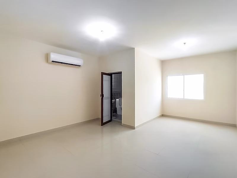 CHARMING DUPLEX 4BR + MAID | UMM AL AMAD - Photo 4