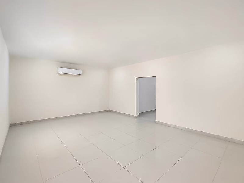 CHARMING DUPLEX 4BR + MAID | UMM AL AMAD - Photo 5