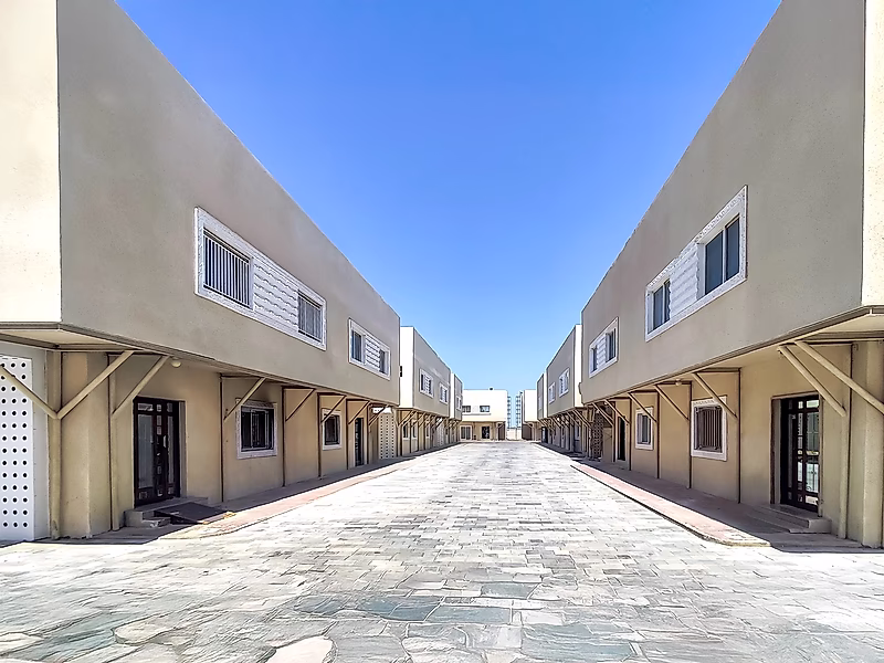 CHARMING DUPLEX 4BR + MAID | UMM AL AMAD - Photo 8