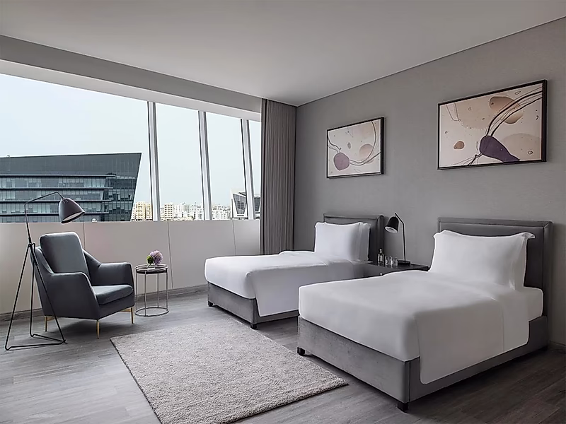 LUXURY HOTEL APARTMENT | 2BRS | PRIME LOCATION - Photo 6