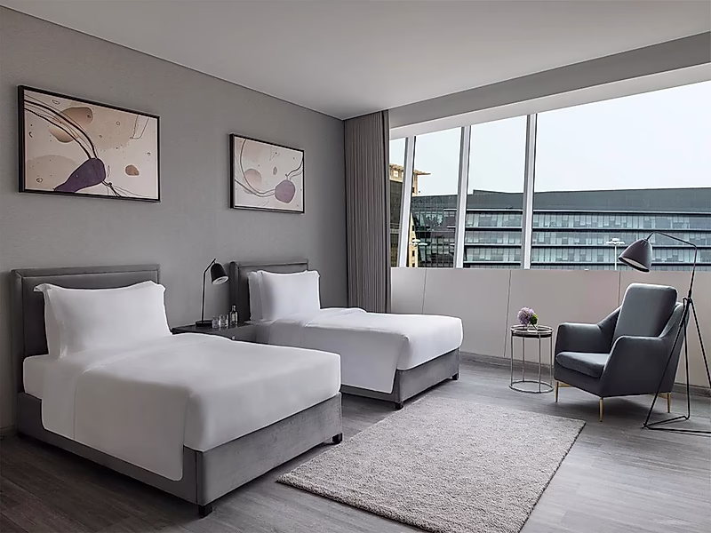 LUXURY HOTEL APARTMENT | 2BRS | PRIME LOCATION - Photo 9