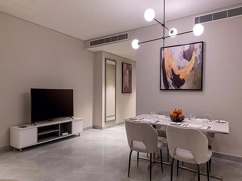 LUXURY HOTEL APARTMENT | 2BRS | PRIME LOCATION - Photo 11