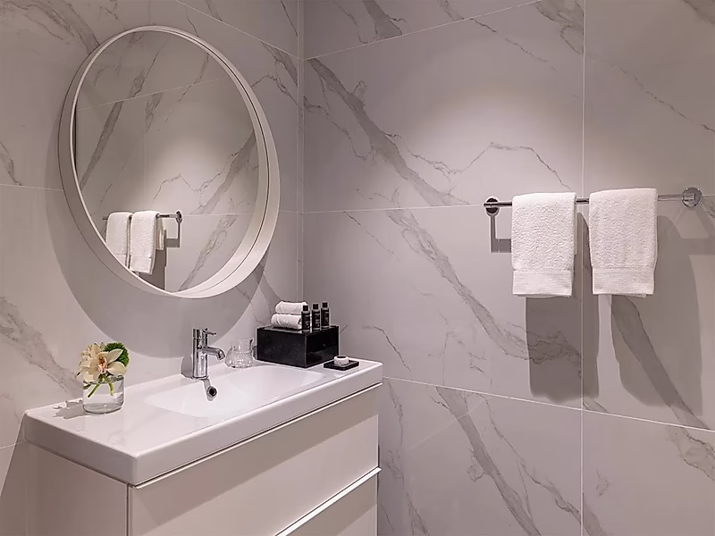 LUXURY HOTEL APARTMENT | 2BRS | PRIME LOCATION - Photo 13