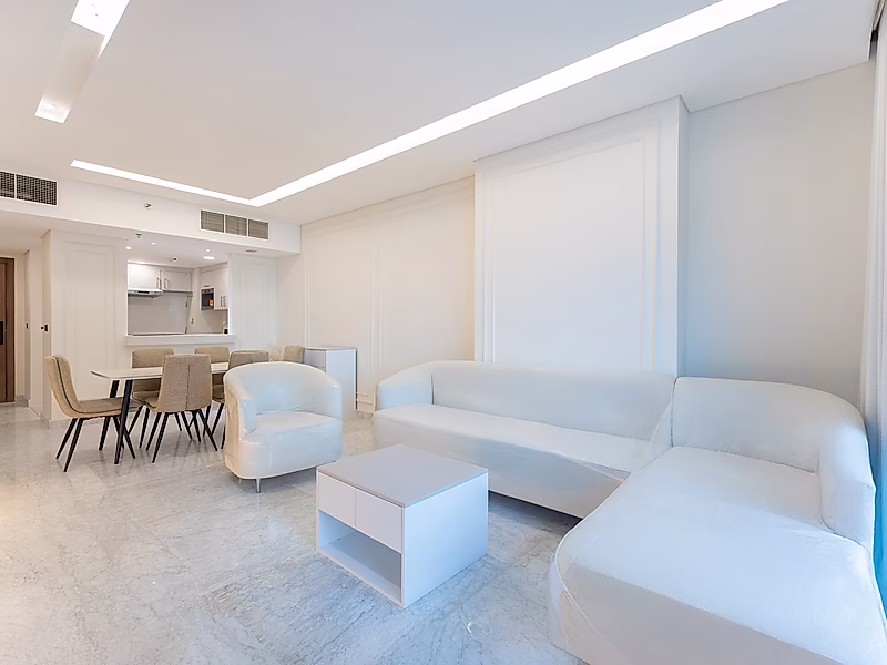 Stunning 2+ Bedroom Retreat - Photo 1