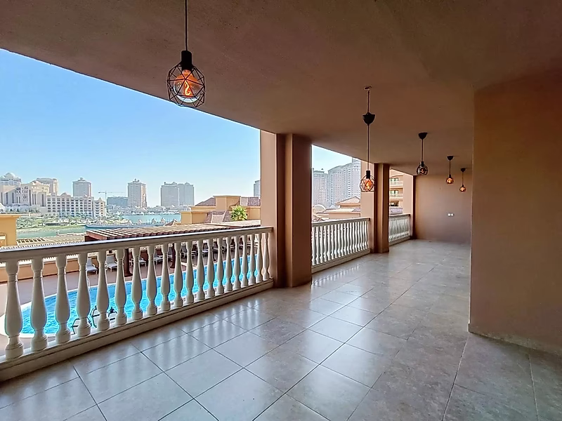 HOT Deal! Full Marina View 2BR in Porto Arabia – Priced to Sell Now - Photo 2