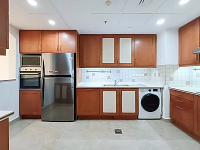 HOT Deal! Full Marina View 2BR in Porto Arabia – Priced to Sell Now