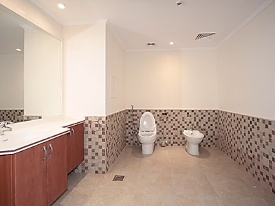 HOT Deal! Full Marina View 2BR in Porto Arabia – Priced to Sell Now