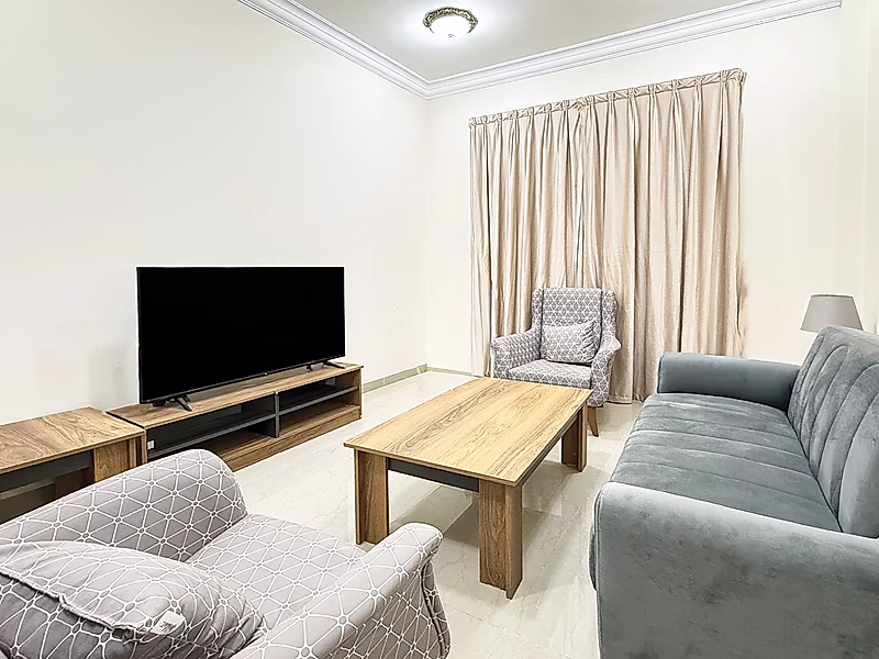 Contemporary 2BR Retreat | Ideal for Families - Photo 2