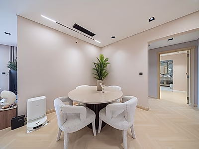 EXCLUSIVE DEAL! FULLY UPGRADED 2-BR MARINA VIEW | PORTO
