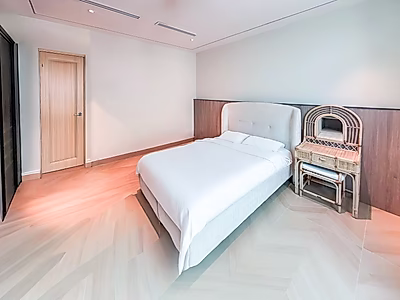 LUXURY 3BR + OFFICE DUPLEX IN FOX HILLS LUSAIL
