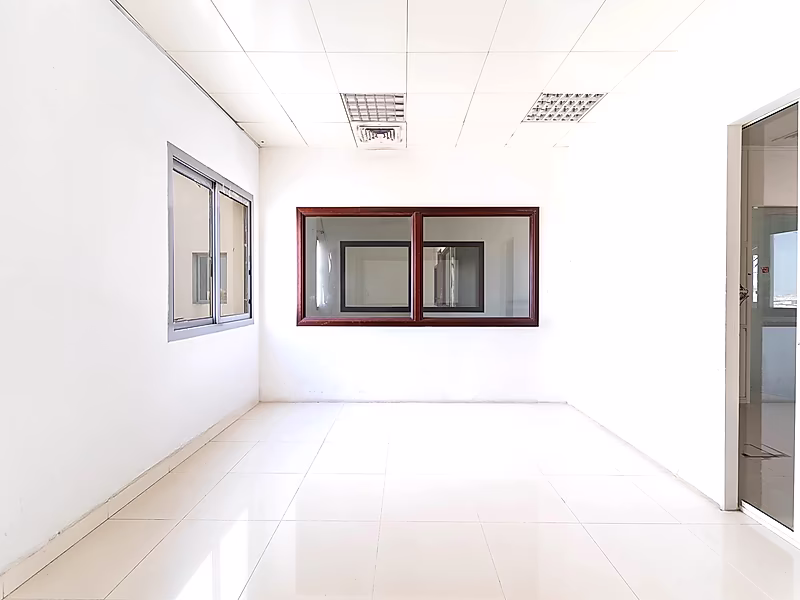 165sqm Fully Fitted Office for Rent on Salwa Road - Photo 5