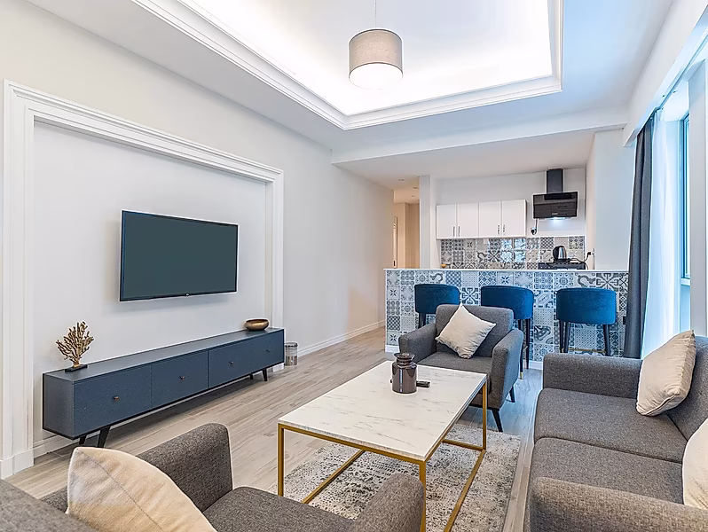 Sophisticated Studio | Investment Ready - Photo 1