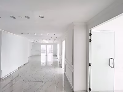 Premium Office 175 Sqm Lusail Marina