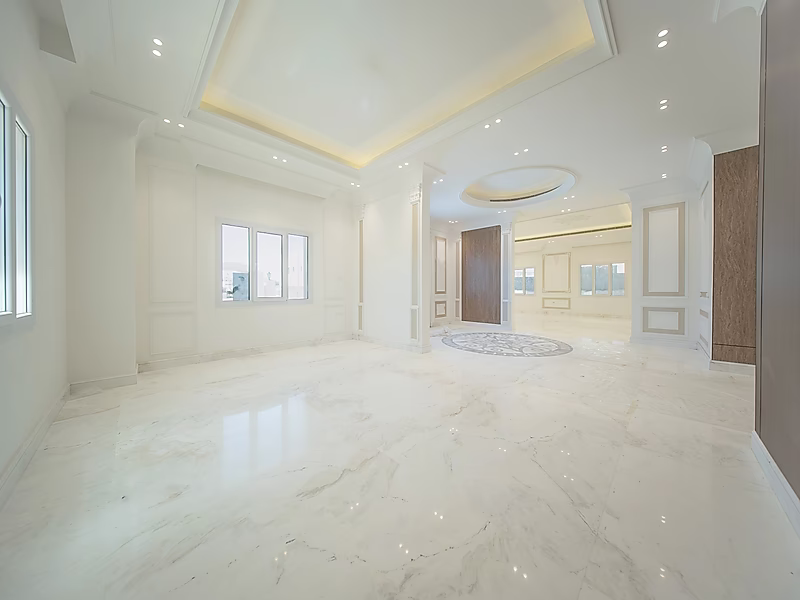 BRAND NEW! LUXURIOUS 7+MAID VILLA WITH POOL | BEST PRICE FOR ELEGANT LIVING IN LUSAIL - Photo 5