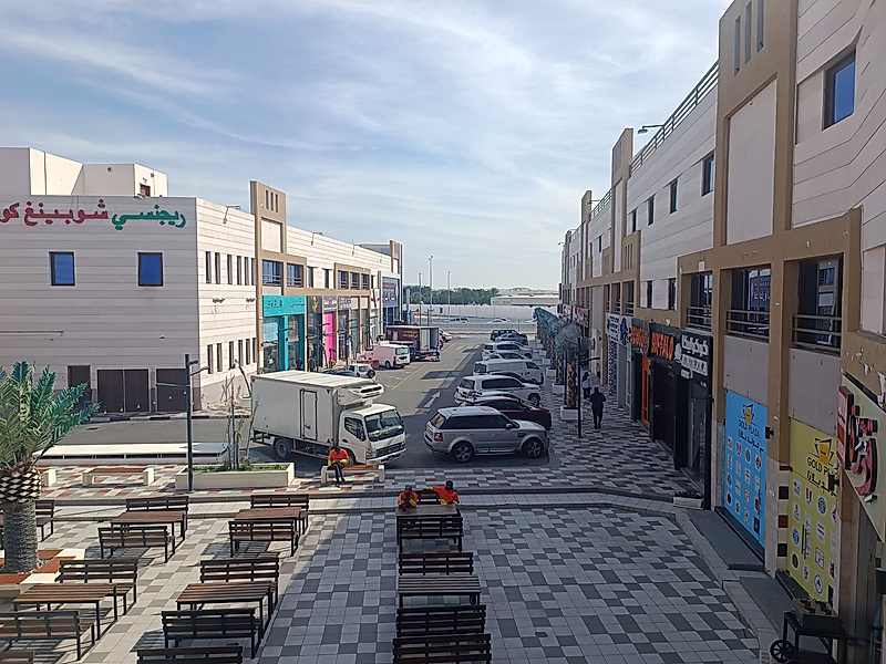 EXCELLENT LOCATION - RETAL SHOPS FOR RENT - Photo 6