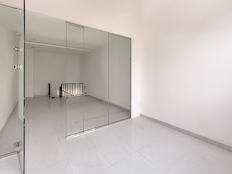 EXCELLENT LOCATION - RETAL SHOPS FOR RENT - Photo 7